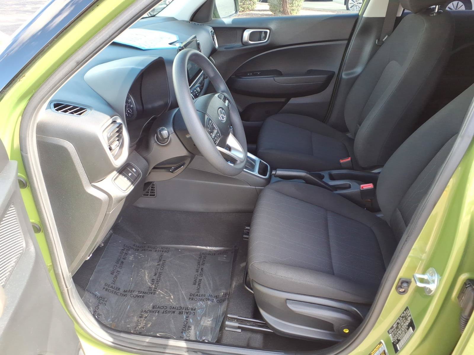 Used 2022 Hyundai Venue SE FWD image 23