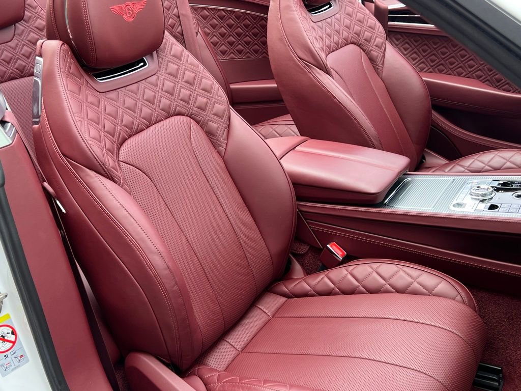 Used 2023 Bentley Continental GT Azure image 34