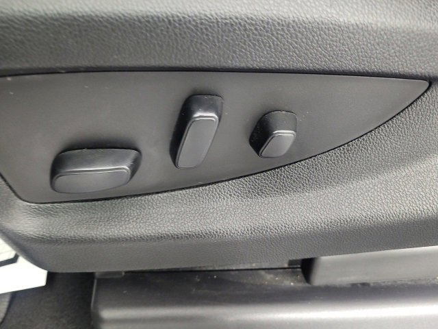 Used 2020 Chevrolet Tahoe LT image 14