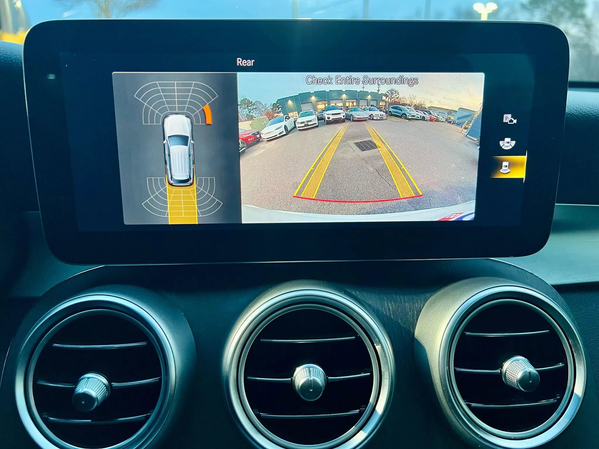 Used 2021 Mercedes-Benz GLC 300 4MATIC image 26