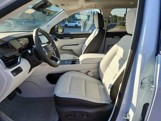 New 2026 GMC Acadia Denali w/ Super Cruise Package FWD image 9