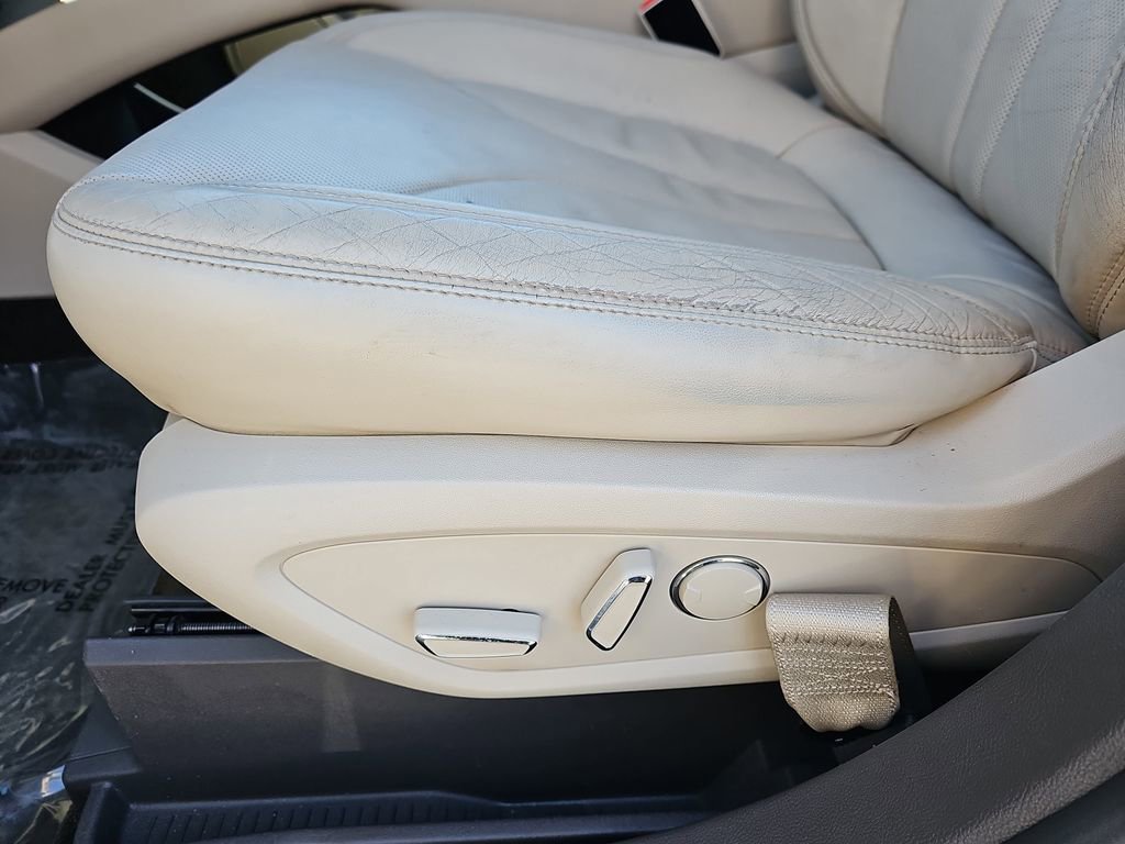 Used 2016 Lincoln MKX Reserve w/ Climate Package image 35