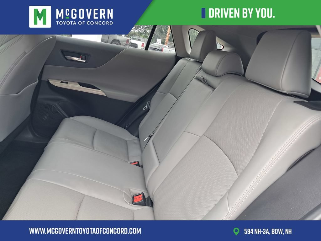 Used 2021 Toyota Venza XLE w/ Softex Package AWD/4WD image 18