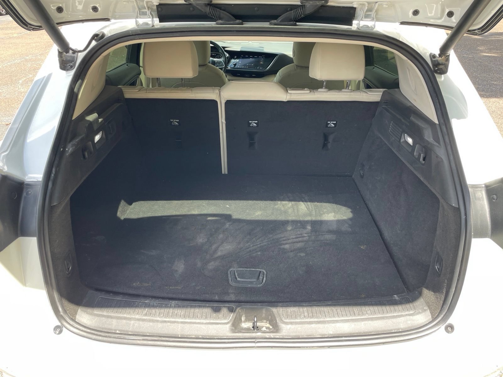 Used 2023 Buick Envision Avenir AWD/4WD image 40
