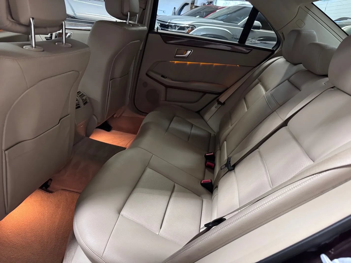 Used 2013 Mercedes-Benz E 350 4MATIC Sedan image 15