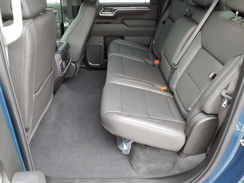 New 2025 Chevrolet Silverado 2500 LTZ w/ LTZ Premium Package image 7