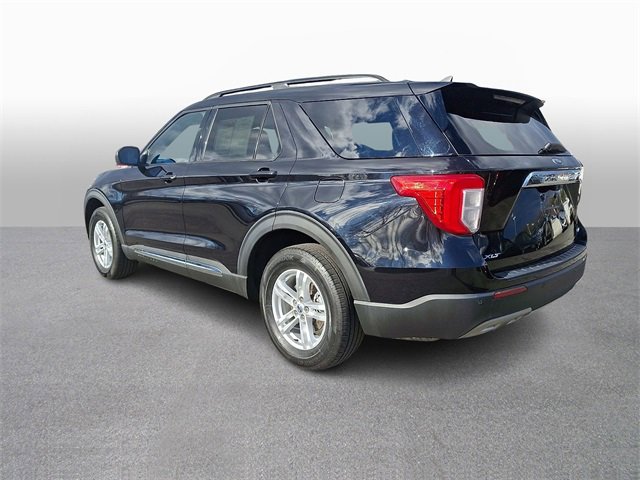 Used 2022 Ford Explorer XLT w/ Equipment Group 202A image 6
