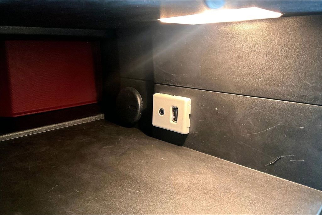 Used 2015 Chevrolet Equinox LT w/ Driver Convenience Package image 33