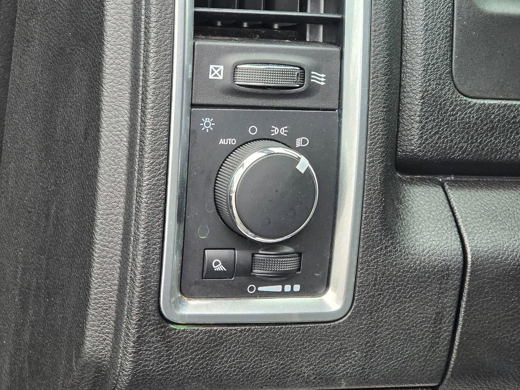 Used 2023 RAM 1500 Classic SLT w/ Trailer & Traction Group image 9