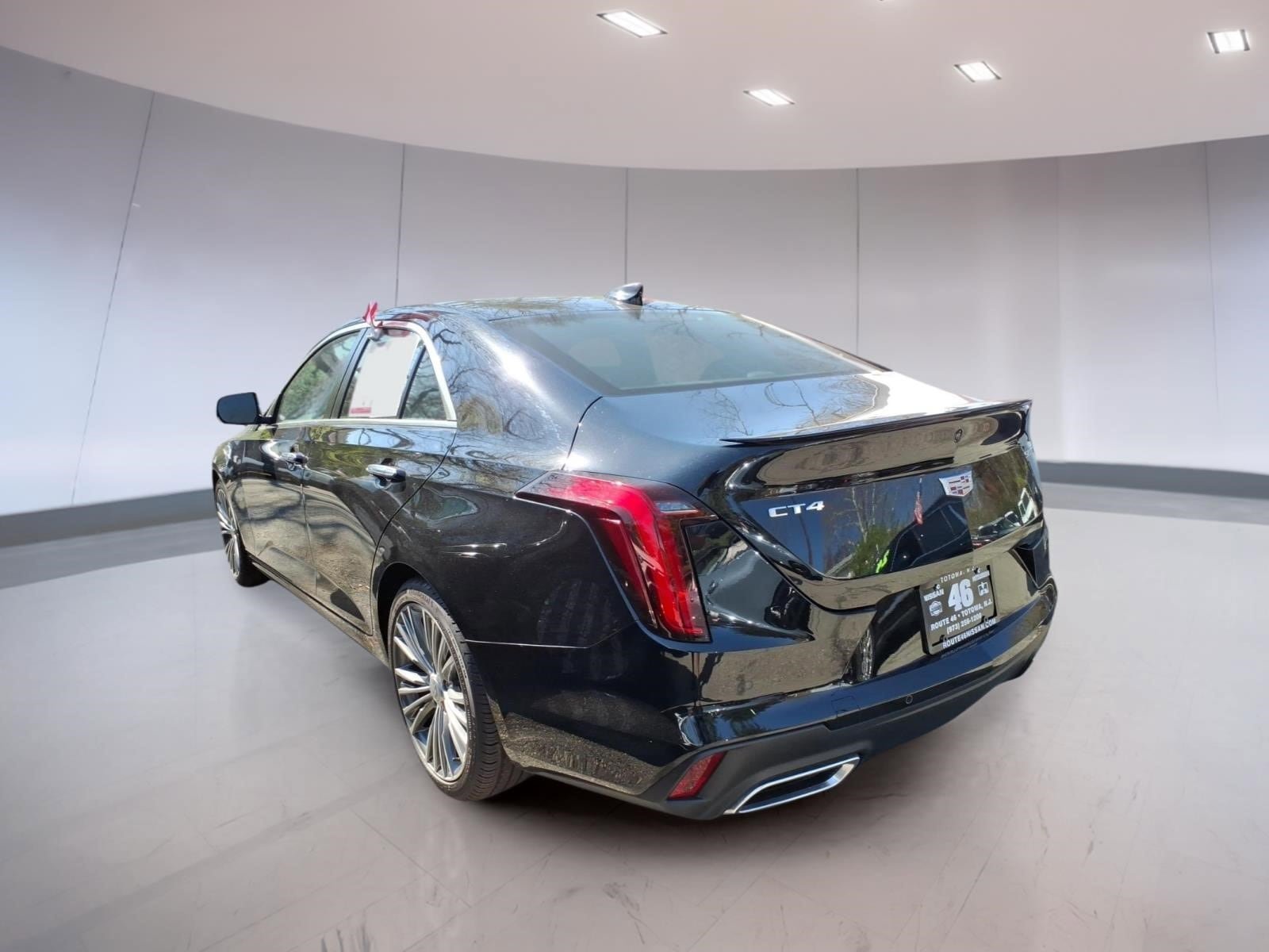 Used 2025 Cadillac CT4 Premium Luxury RWD image 3