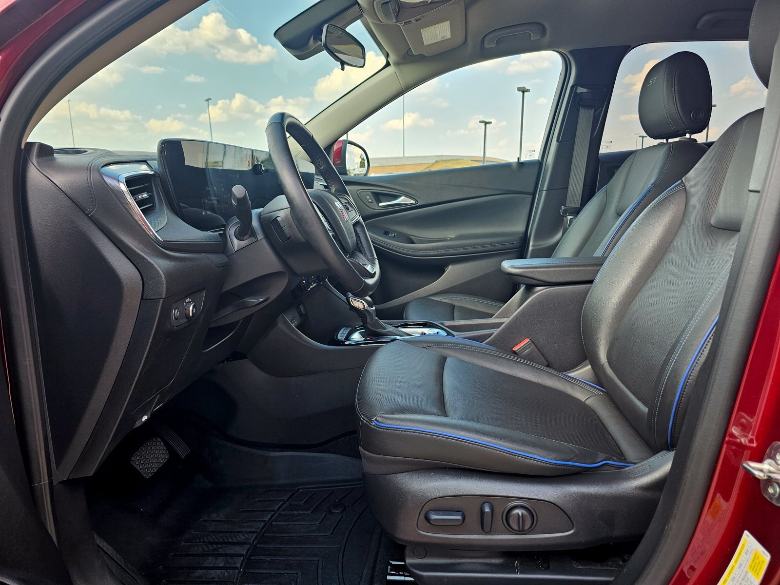 Used 2025 Buick Encore GX Sport Touring w/ Comfort Package AWD/4WD image 14