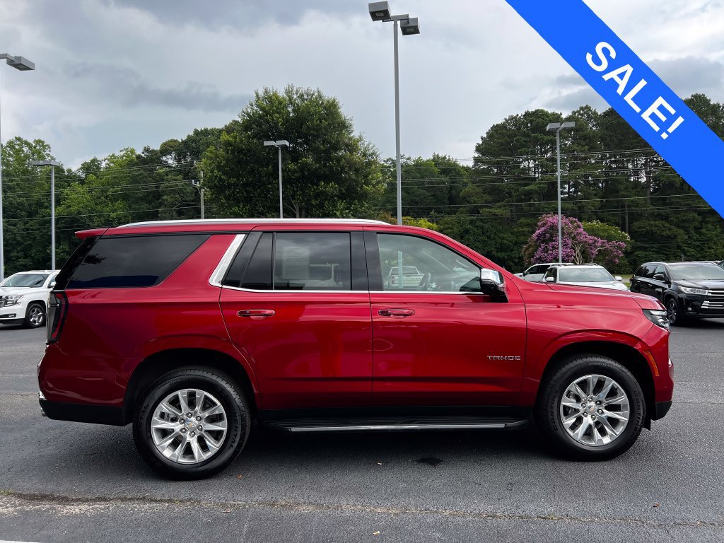 Used 2025 Chevrolet Tahoe Premier AWD/4WD image 2