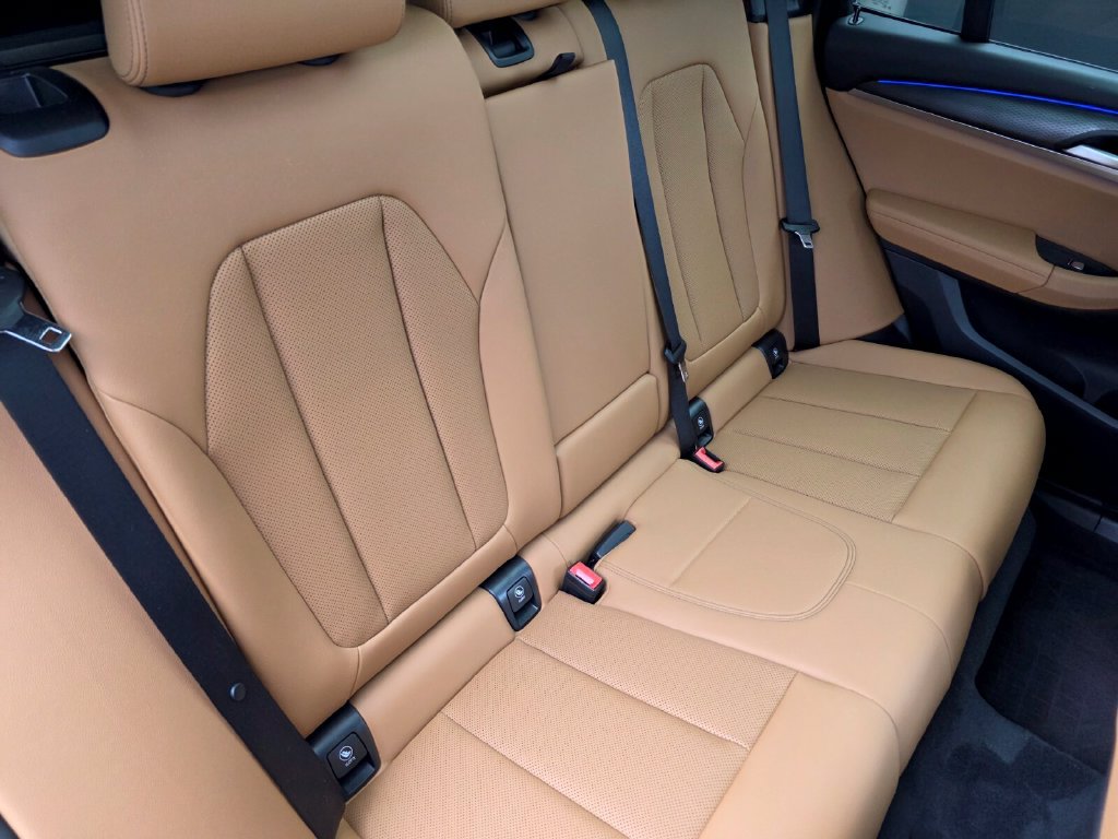 Certified 2023 BMW X3 sDrive30i w/ M Sport Package RWD image 26