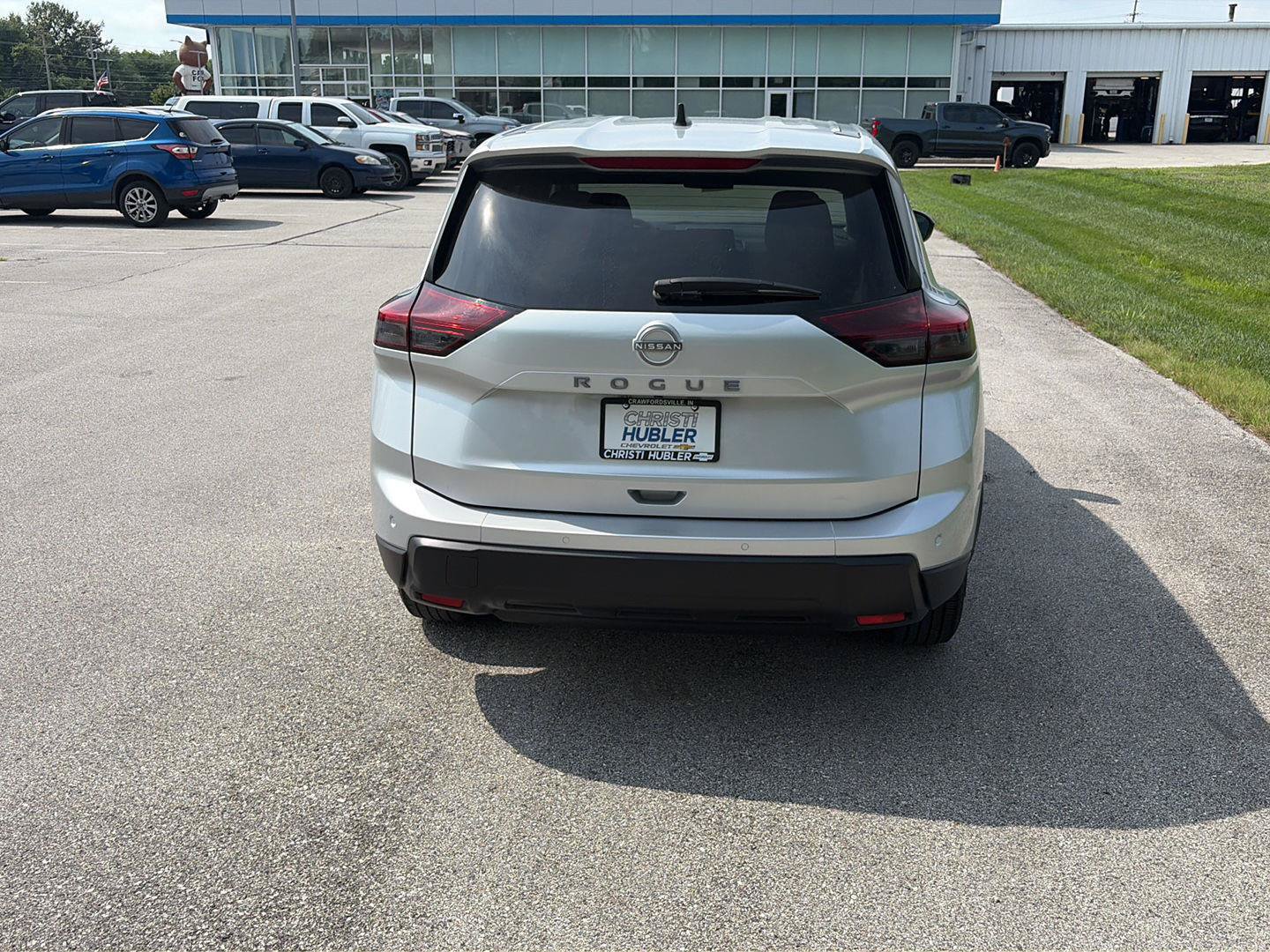 Used 2024 Nissan Rogue S FWD image 7