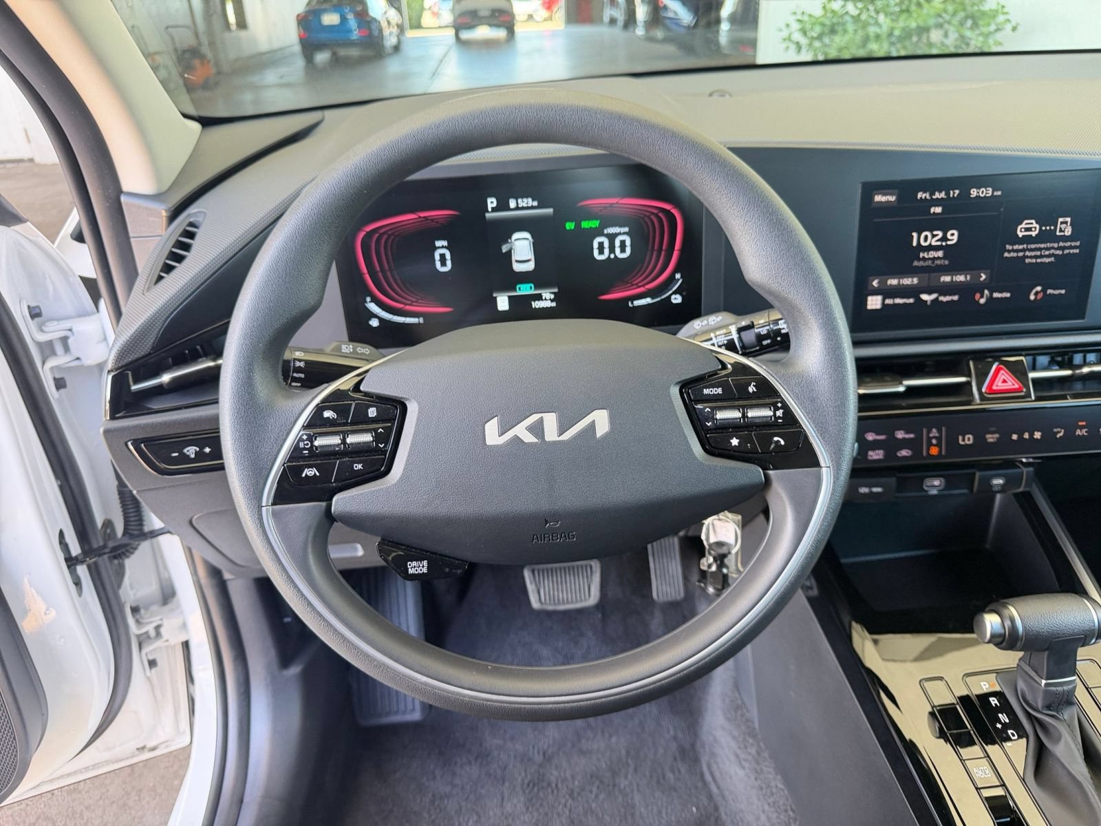 Used 2026 Kia Niro LX FWD image 28