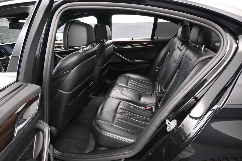 Used 2019 BMW 530i w/ Premium Package RWD image 44
