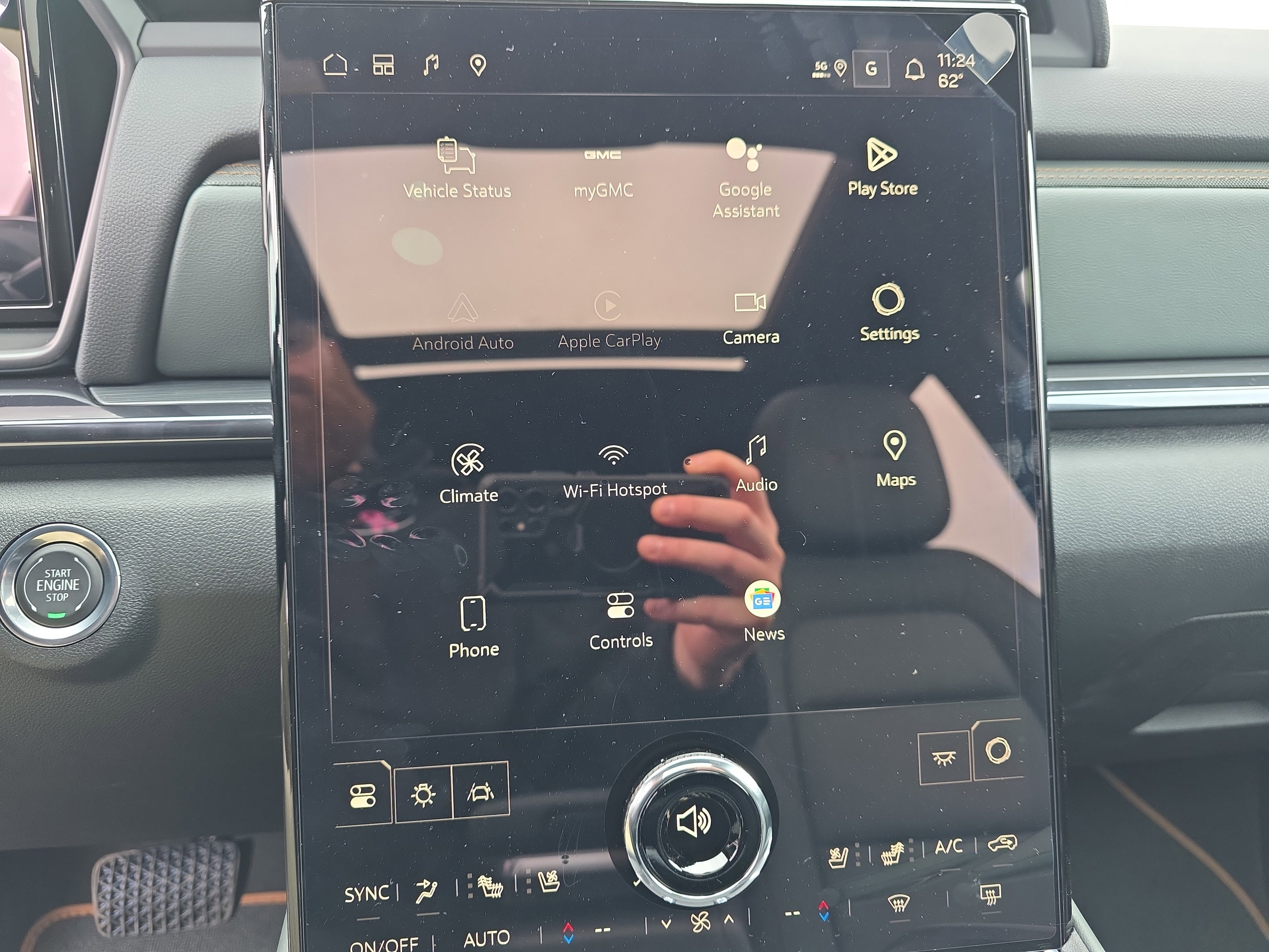 New 2026 GMC Terrain AT4 w/ Convenience Package III image 25
