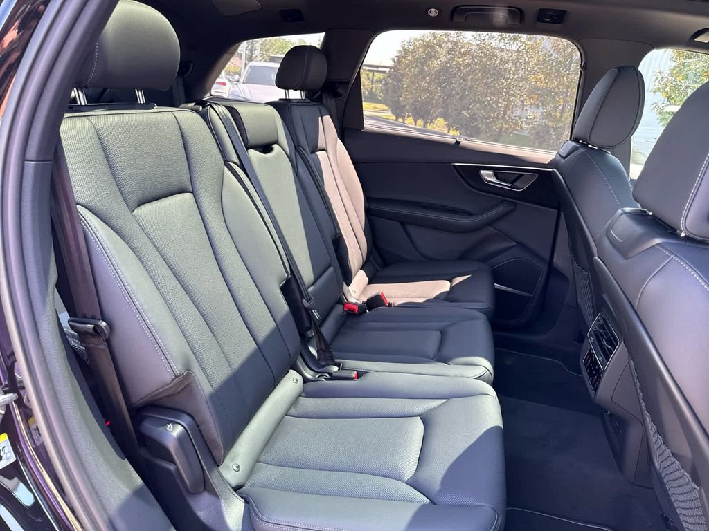 New 2025 Audi Q7 3.0T Premium Plus image 17