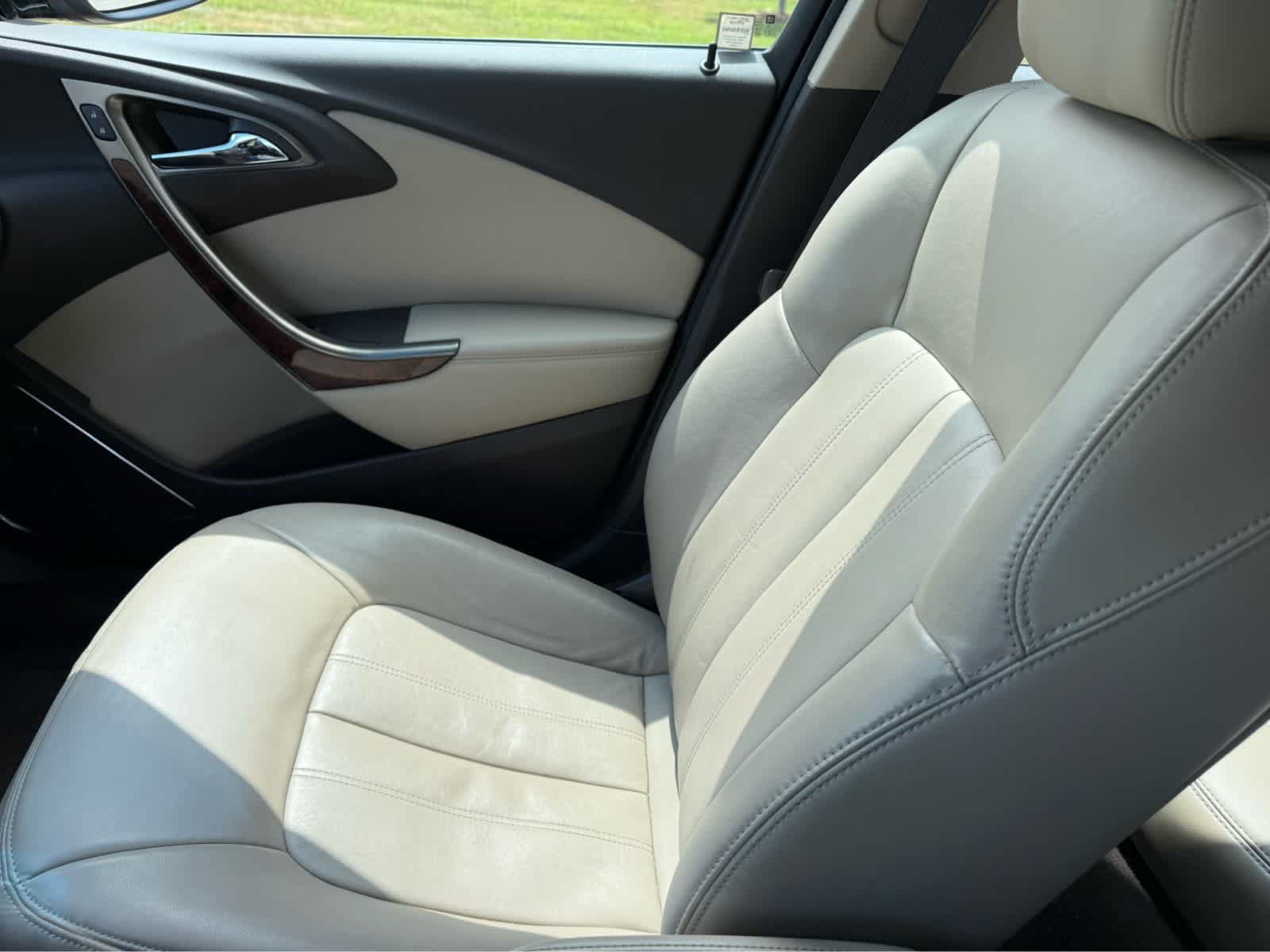 Used 2012 Buick Verano Leather FWD image 28