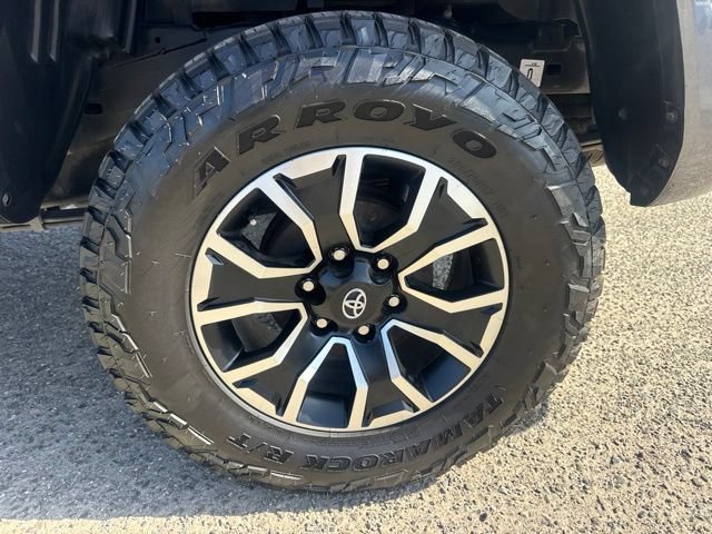 Used 2023 Toyota Tacoma SR5 RWD image 11