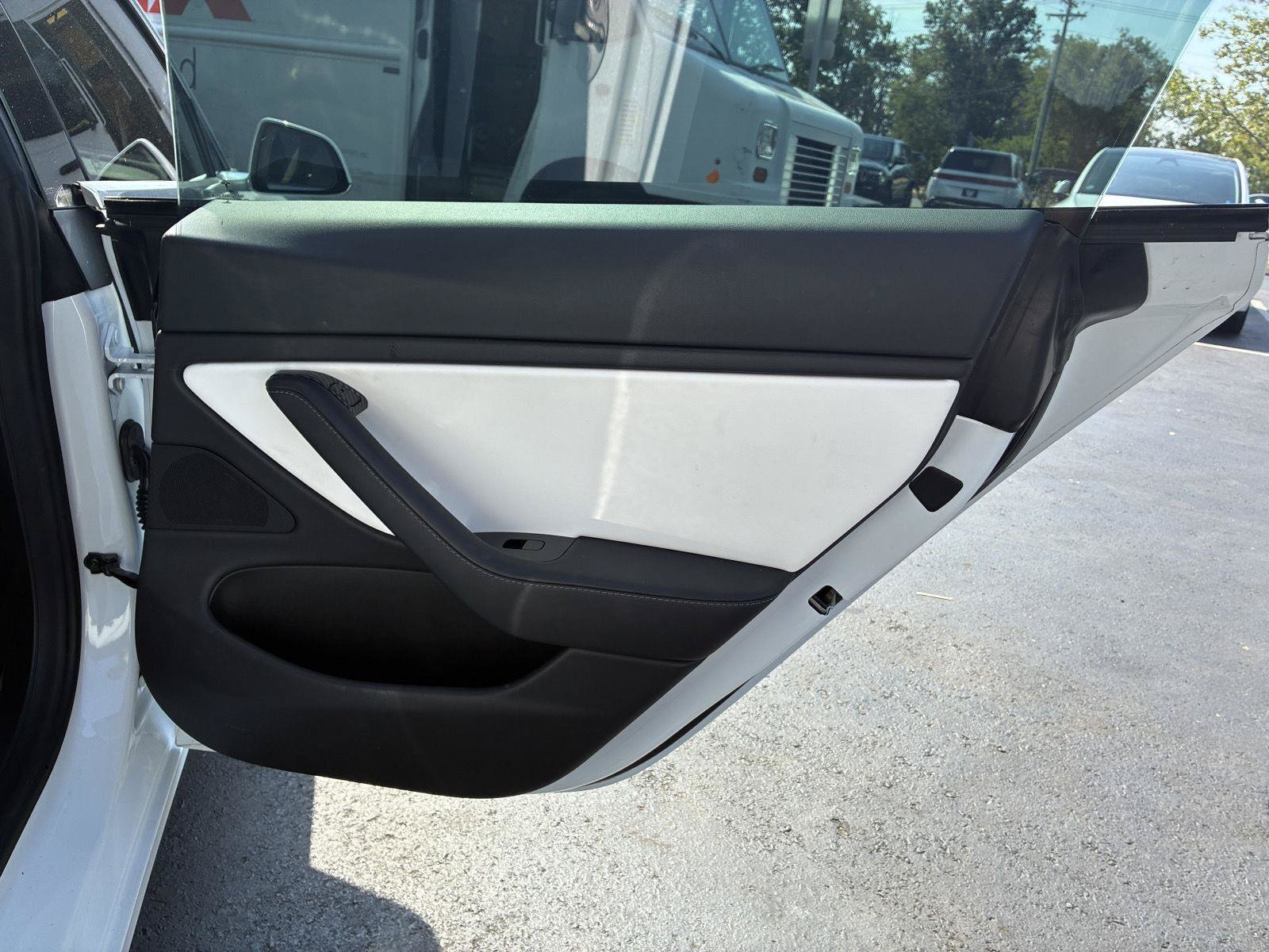 Used 2019 Tesla Model 3 Long Range AWD/4WD image 17