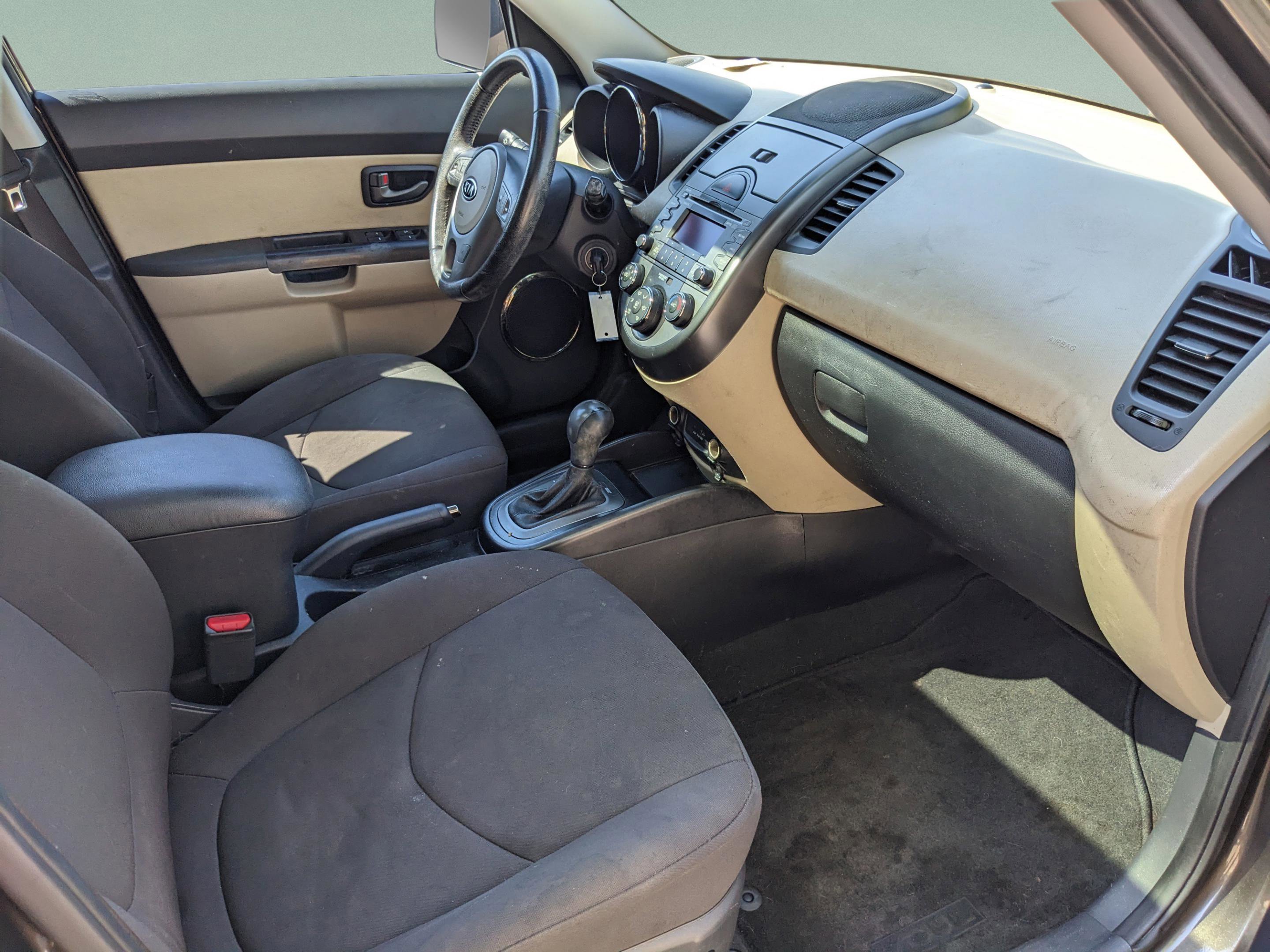 Used 2011 Kia Soul ! image 18