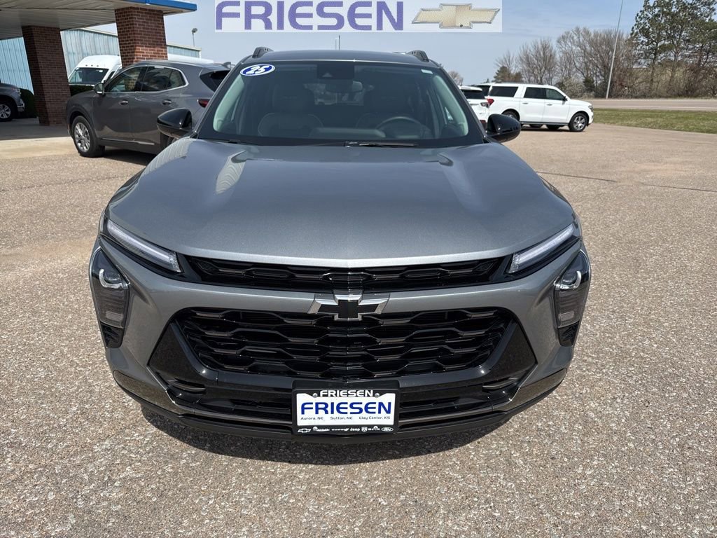 Used 2025 Chevrolet Trax ACTIV w/ Driver Confidence Package image 6