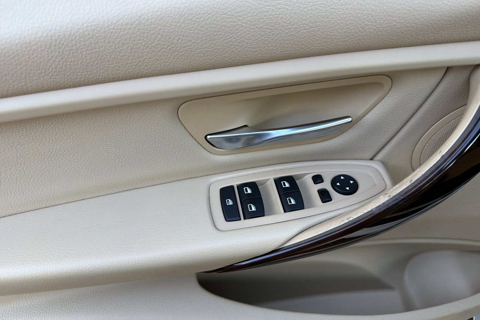 Used 2015 BMW 328i Sedan RWD image 8