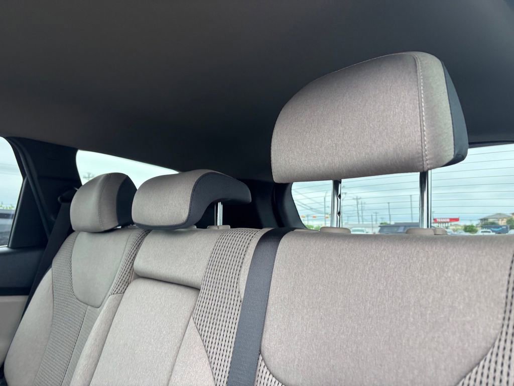Used 2022 Hyundai Santa Fe SE AWD/4WD image 27