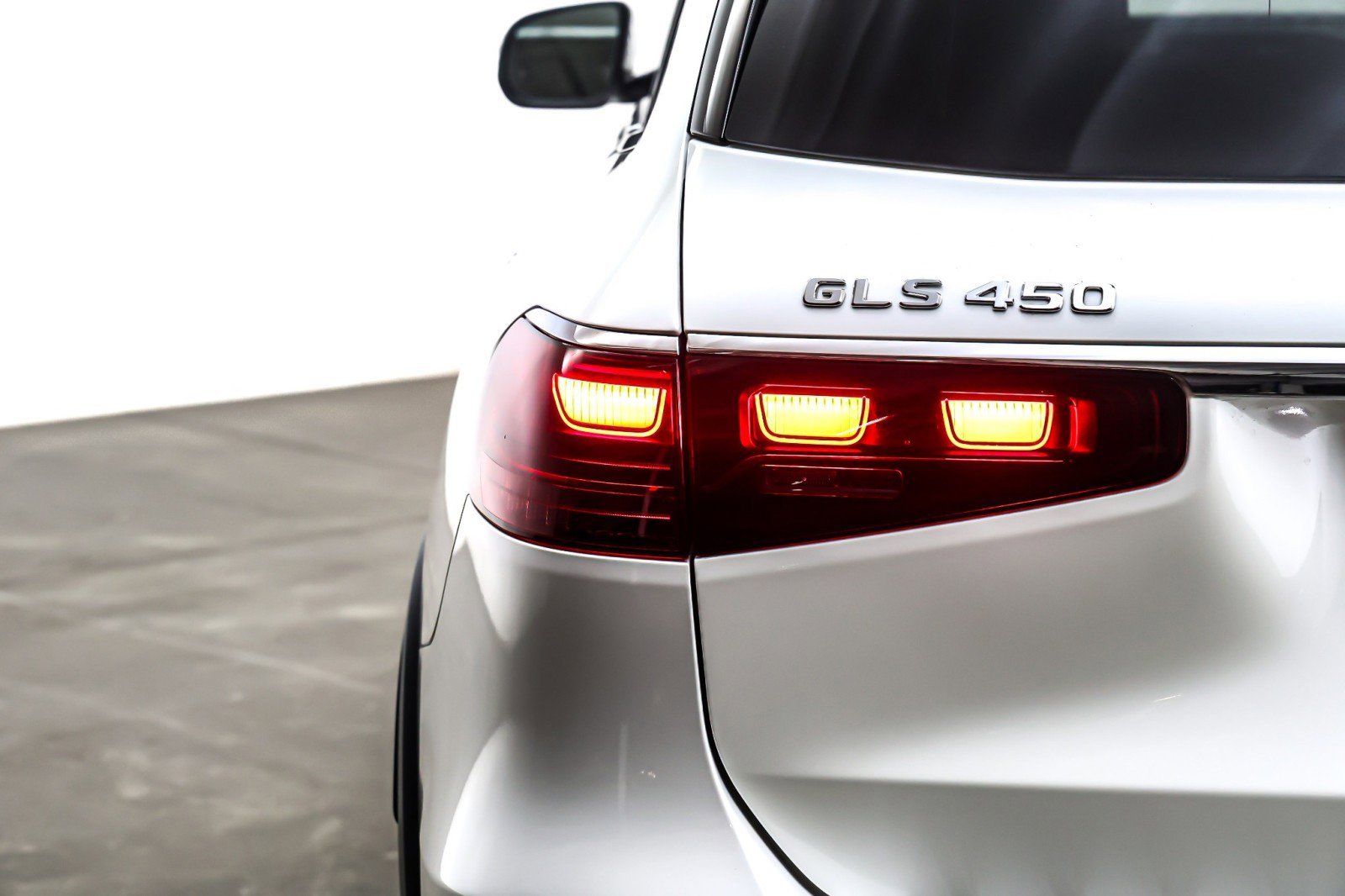 Certified 2024 Mercedes-Benz GLS 450 4MATIC image 17