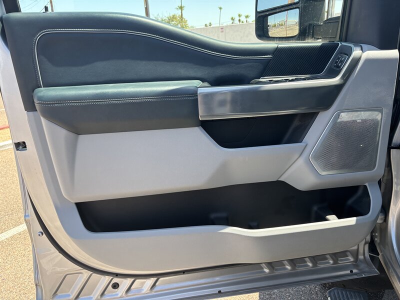 Used 2023 Ford F350 Limited w/ FX4 Off-Road Package AWD/4WD image 12