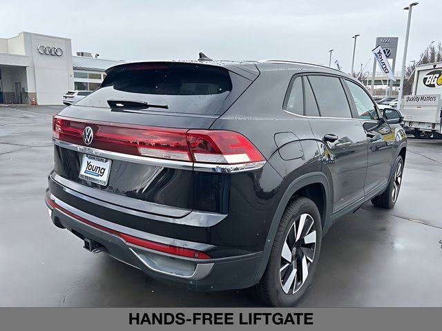 Used 2025 Volkswagen Atlas Cross Sport SE image 4