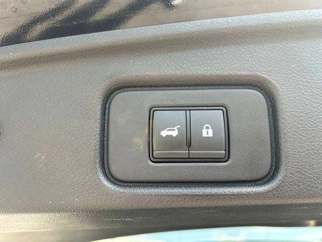 Used 2024 Nissan Pathfinder SL AWD/4WD image 20