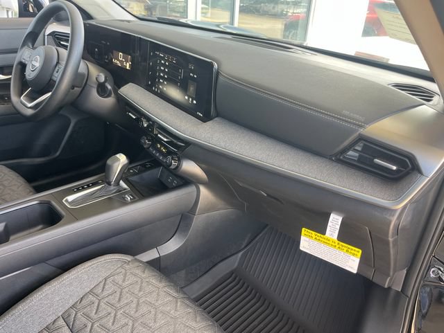 Used 2026 Nissan Kicks SV FWD image 23