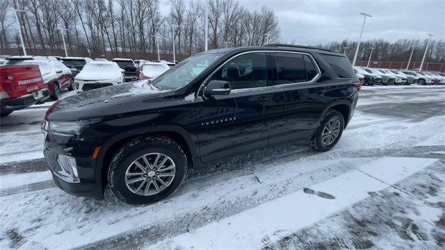 Certified 2023 Chevrolet Traverse LT w/ Rear Camera Mirror Package image 4