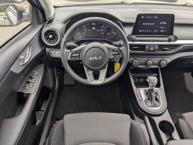 Used 2024 Kia Forte LXS w/ LXS Technology Package image 17