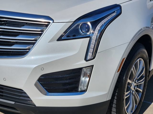 Used 2018 Cadillac XT5 Luxury w/ Driver Awareness Package FWD image 17