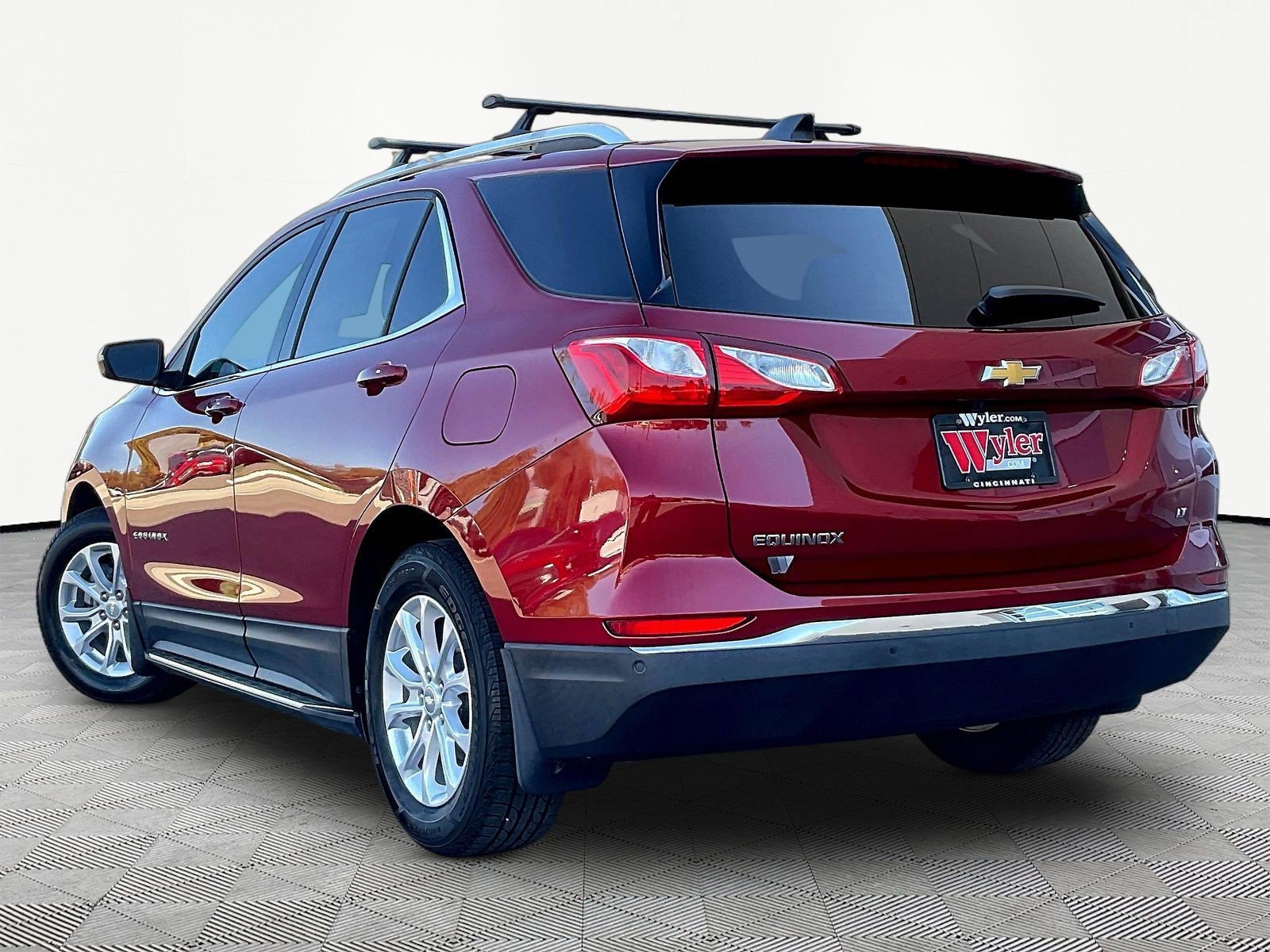 Used 2019 Chevrolet Equinox LT FWD image 4