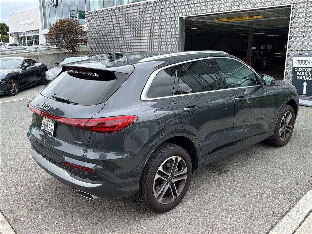Used 2025 Audi Q5 Premium Plus w/ Premium Plus AWD/4WD image 6