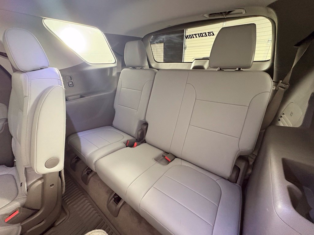 Used 2020 Chevrolet Traverse Premier AWD/4WD image 55