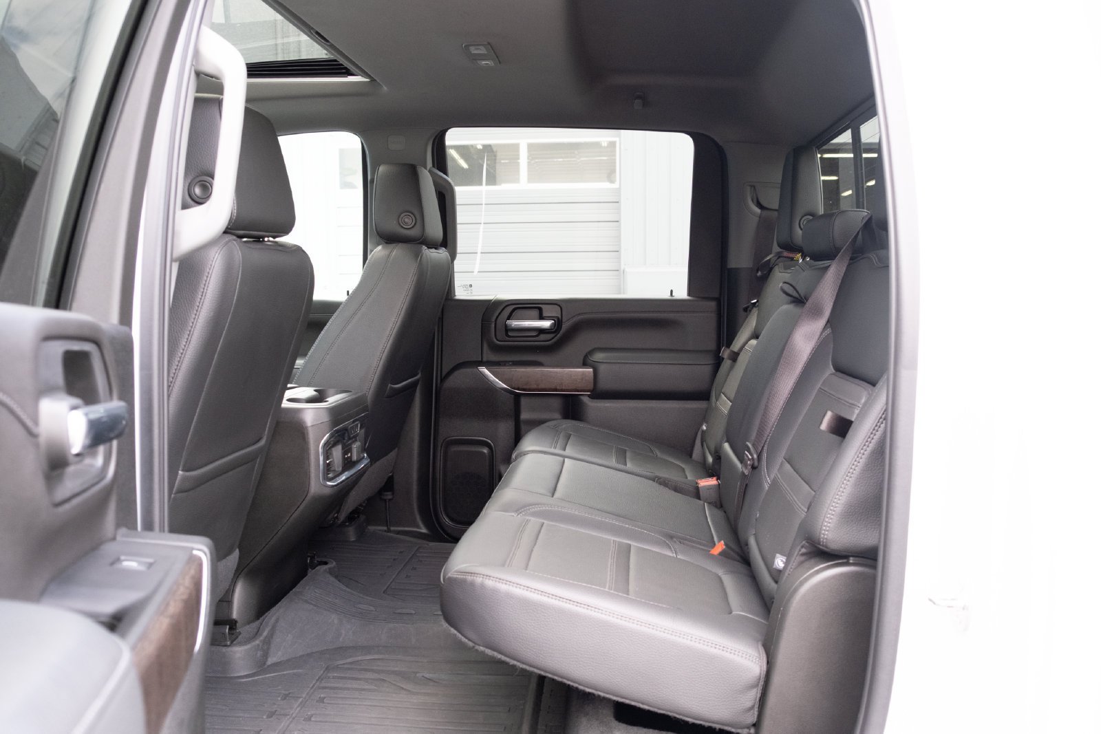 Used 2023 GMC Sierra 3500 Denali w/ Denali Ultimate Package AWD/4WD image 20
