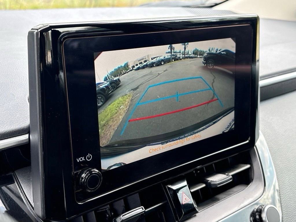 Used 2022 Toyota Corolla LE FWD image 13