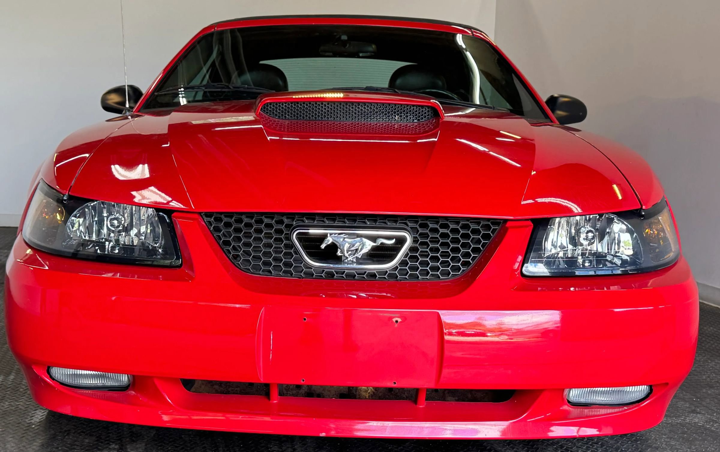 Used 2003 Ford Mustang GT Premium image 3