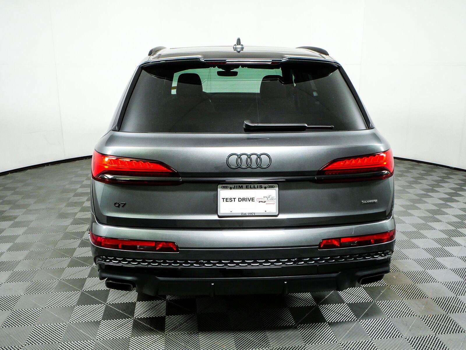 Used 2026 Audi Q7 Premium Plus AWD/4WD image 29