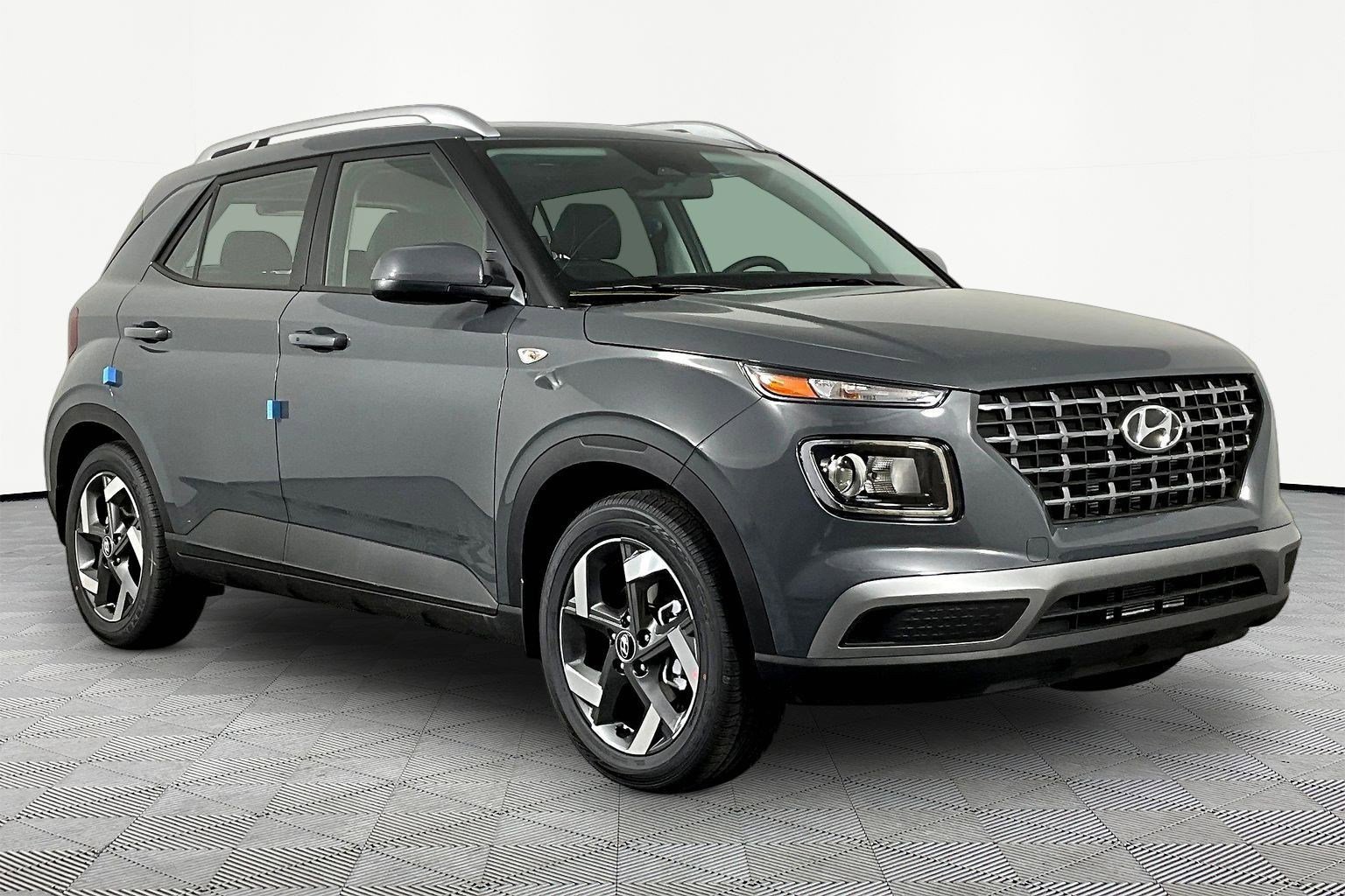 New 2026 Hyundai Venue SEL FWD image 3