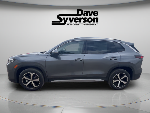 New 2026 Volkswagen Tiguan SE AWD/4WD image 2