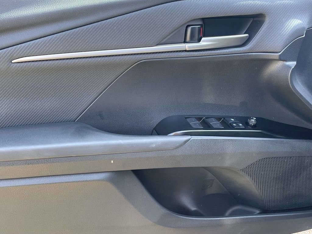 Used 2026 Toyota Camry SE w/ Multimedia Upgrade Package image 13