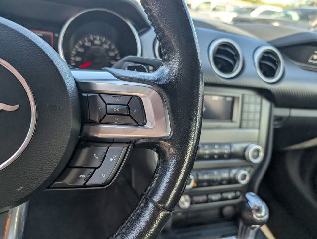 Used 2020 Ford Mustang Coupe RWD image 19