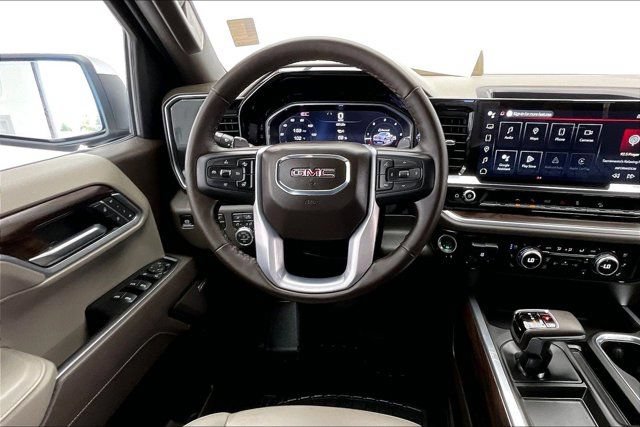 Used 2026 GMC Sierra 1500 SLT w/ SLT Premium Package AWD/4WD image 4