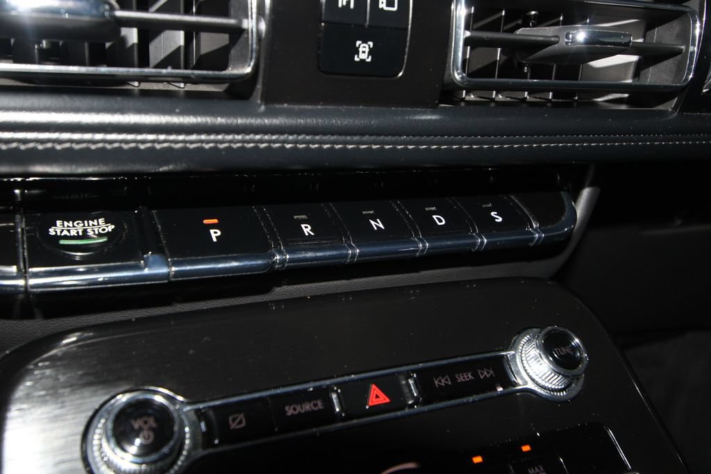 Used 2023 Lincoln Nautilus FWD image 18